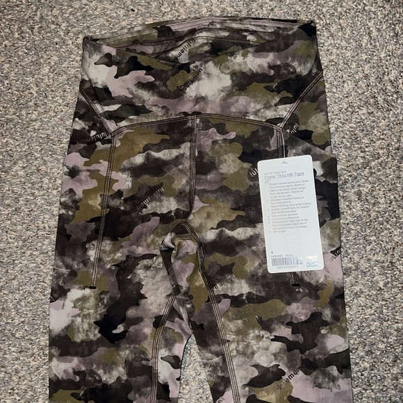 Lululemon power thru HR tight. 4 - Picture 2 of 7